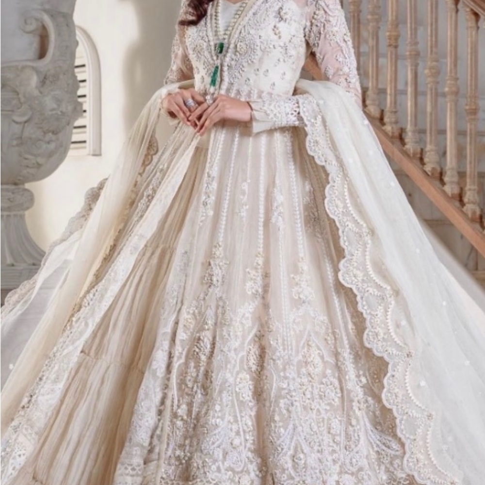Brand New ! Designer Pakistani Suit hand work bridal wear.